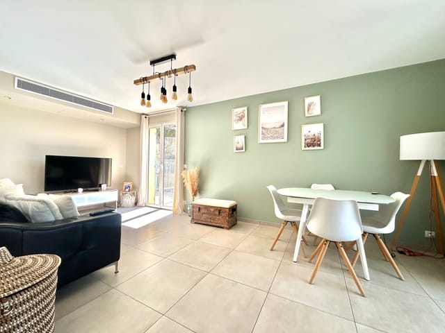 Casa in vendita - 06270, Villeneuve-Loubet (Village), France, XexLo3 - Melsia