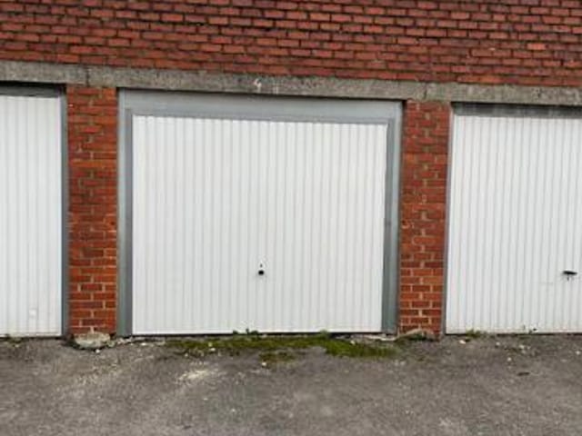 Garage/Parking for sale - Chaussée de Chatelineau, 77, 6061, Charleroi, Belgique, Xeyw8r - Melsia