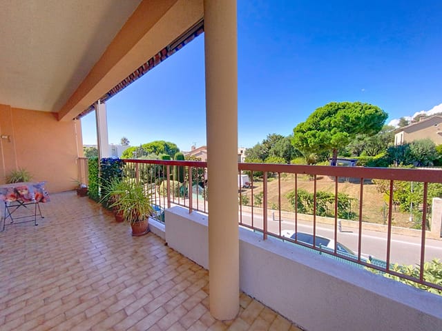 Appartement à vendre - 06700, Saint-Laurent Du Var, France, Xg40ve - Melsia