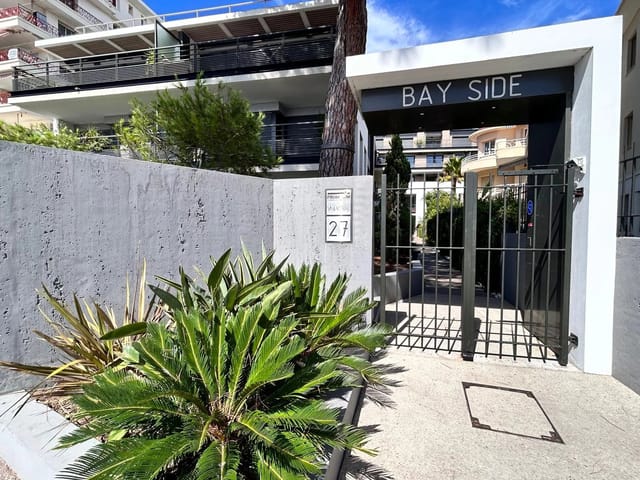 Apartment for sale - 06160, Antibes (Juan Front De Mer), France, Xg41WZ - Melsia