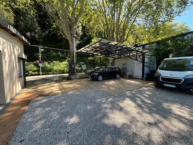 Gewerbe/Büro zu verkaufen - 63, avenue de grasse, 06800, Cagnes-Sur-Mer (MALVAN), France, Xg43Jp - Melsia