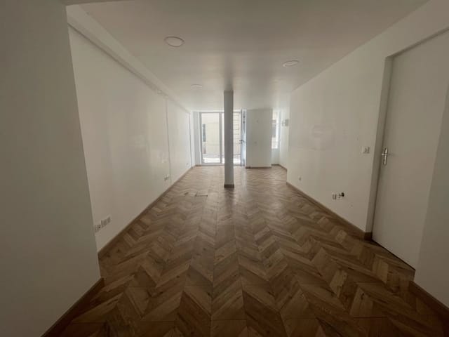 Commercio/Ufficio in affitto - 06480, La-Colle-Sur-Loup, France, Xg4RRy - Melsia