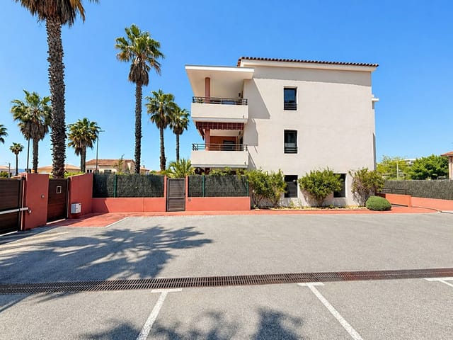 Apartamento en venta - 83600, Frejus (Port Fréjus), France, XgDae4 - Melsia