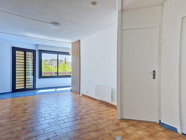 Appartement te koop - 83600, Frejus (Villeuneuve), France, XgDx8W - Melsia