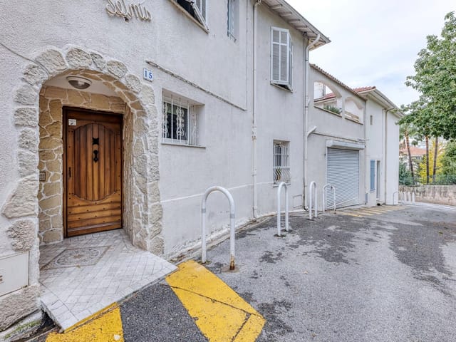 Apartment for sale - 06400, Cannes (Saint Nicolas), France, XgVdNy - Melsia