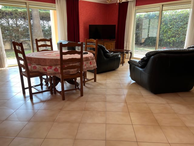 Wohnung zu verkaufen - 06700, Saint-Laurent Du Var (Port Saint Laurent), France, Xgg1nW - Melsia
