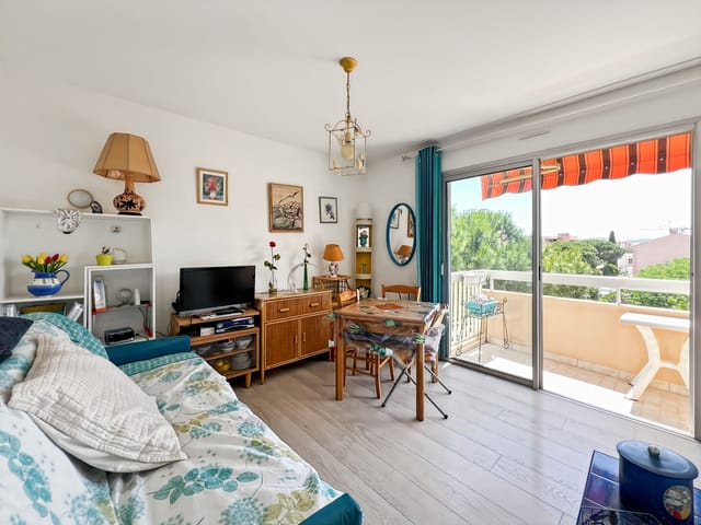Appartement à vendre - 83600, Frejus (Frejus Plage), France, XmwKvz - Melsia
