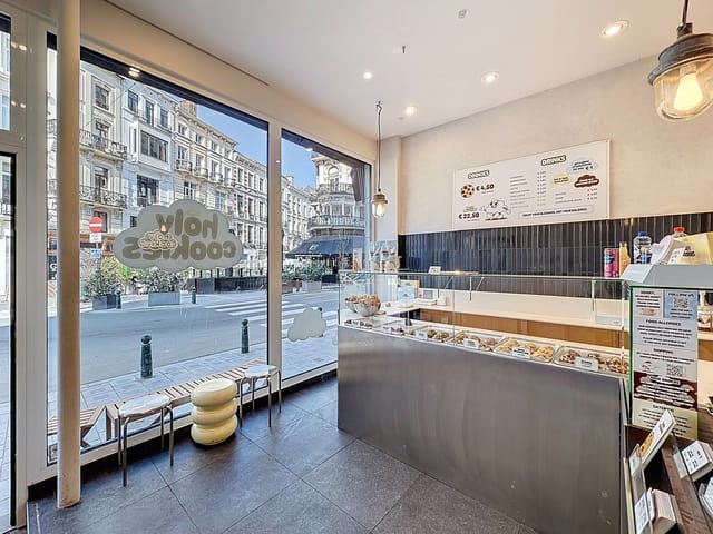 Commerce/Bureau à louer - Rue de la Croix de Fer, 5, 1000, Bruxelles, Belgique, XmwVKK - Melsia