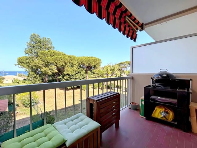 Appartement à vendre - 06600, Antibes (La Fontonne - Val Claret), France, XyA6mN - Melsia