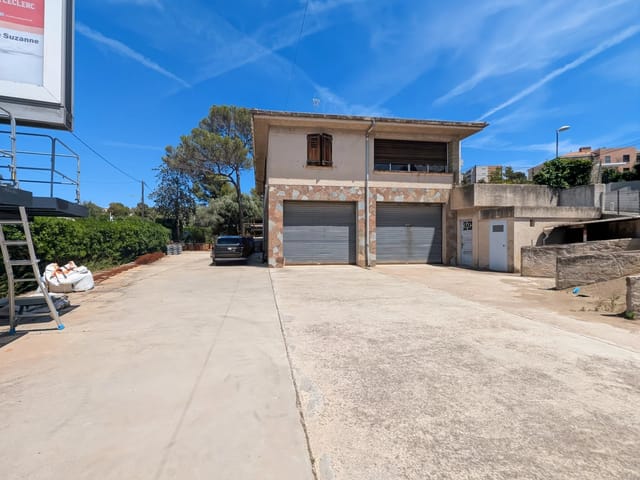 Huis te koop - 83700, Saint-Raphael, France, XyAxRB - Melsia