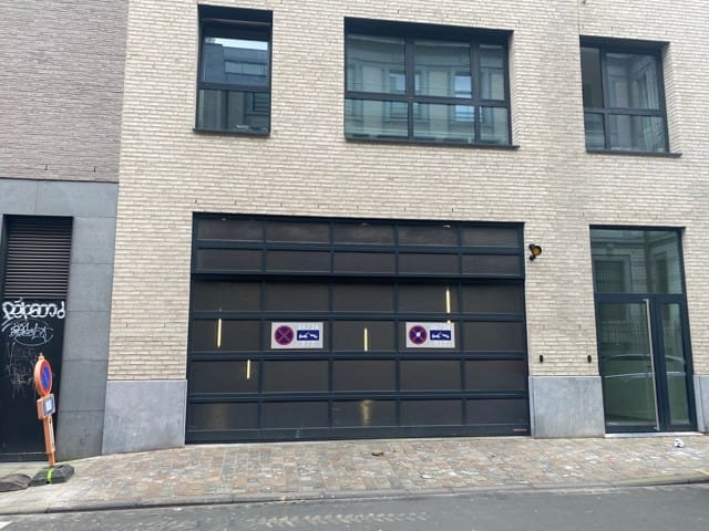 Garage/Parking à louer - Rue du Prince Albert, 2, 1050, Ixelles, Belgique, XyP12z - Melsia