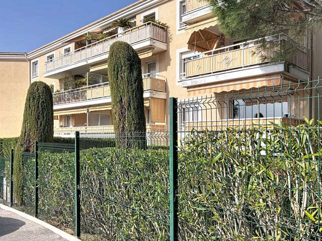 Wohnung zu verkaufen - 06200, Nice (Corniche Fleurie), France, Xyjnww - Melsia