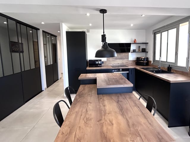 Appartement te koop - 259, Rue de Triberg, 83600, Frejus, France, XyplDz - Melsia