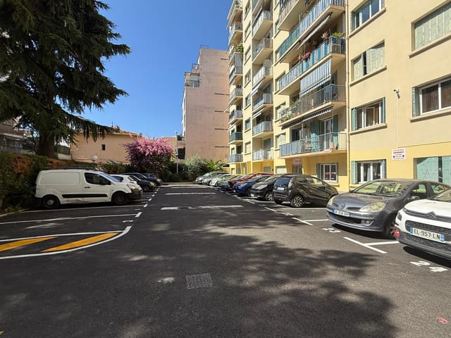 Appartement te koop - 06200, Nice (Saint Augustin), France, b1JE3K - Melsia