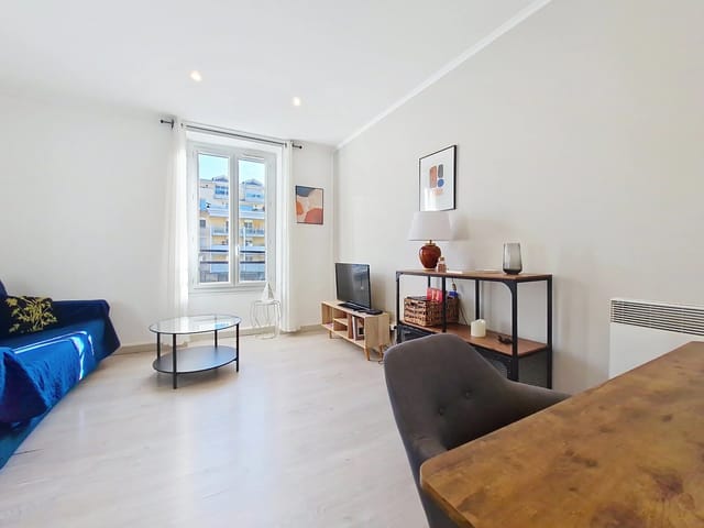 Apartamento en venta - 06300, Nice (Le Port), France, b1JaB0 - Melsia
