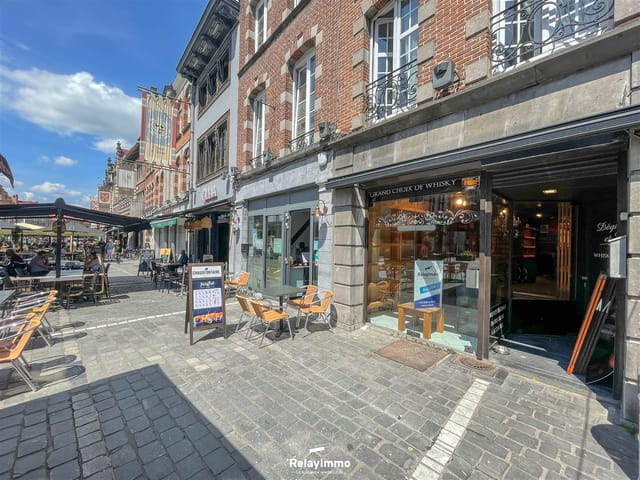 Commerce/Bureau à louer - 7500, Tournai, Belgique, b1Jpr0 - Melsia