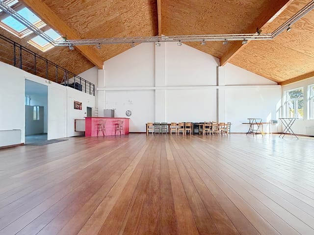 Comercio/Oficina en alquiler - Grand-Rue, 1348, Ottignies-Louvain-La-Neuve, Belgique, b1gjy8 - Melsia