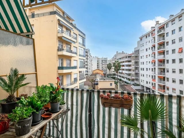 Appartement te koop - 06100, Nice (Gorbella), France, b1x69M - Melsia
