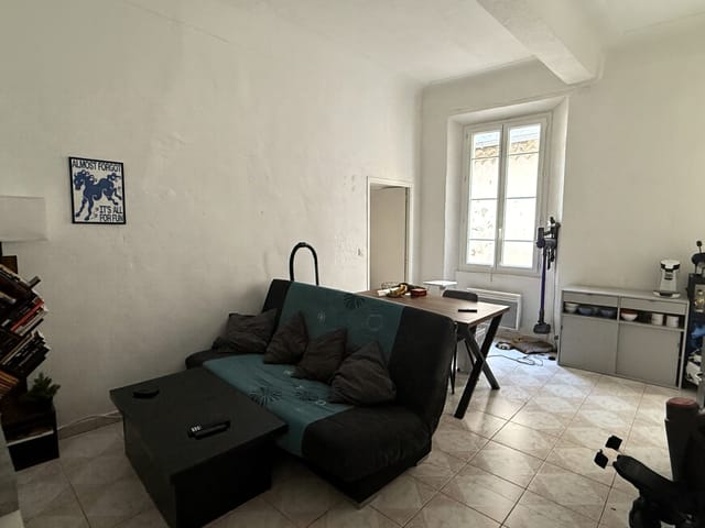 Appartement à louer - 06600, Antibes (Vieil Antibes), France, b1xVW8 - Melsia