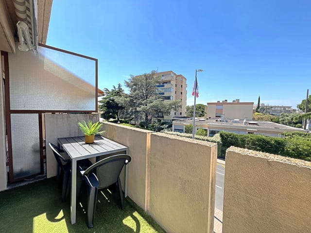 Appartement à vendre - 83700, Saint-Raphael (Proche Centre Ville), France, baD20p - Melsia