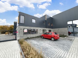 Comercio/Escritório aluga-se - Chaussée de Nivelles, 136, 5140, Sombreffe, Belgique, baLDap - Melsia