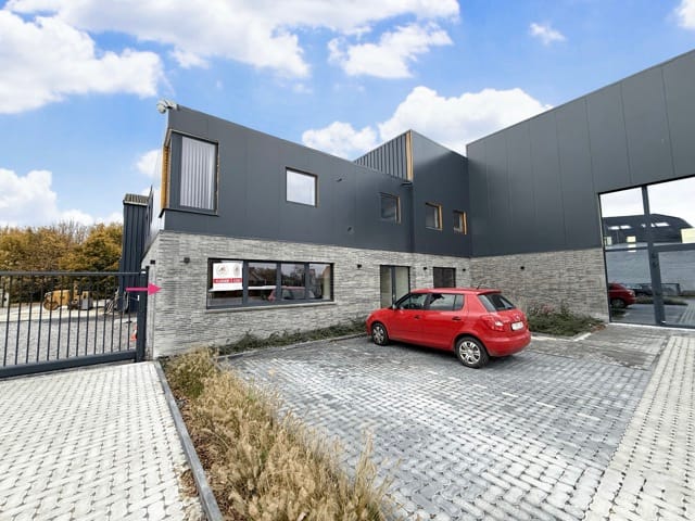 Commercial/Office for rent - Chaussée de Nivelles , 136, 5140, Sombreffe, Belgique, baLDap - Melsia