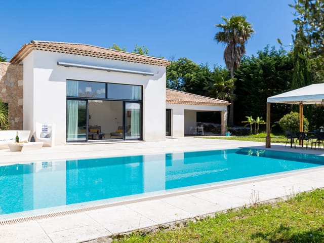Casa en venta - chemin de la charlotte, 06330, Roquefort-Les-Pins, France, bk2m8x - Melsia