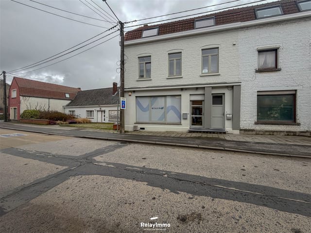 Edificio de inversión en alquiler - 7742, Pecq, Belgique, bk9jWd - Melsia