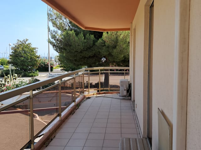 Apartment for sale - 06700, Saint-Laurent Du Var (Port Saint Laurent), France, bkW9QQ - Melsia