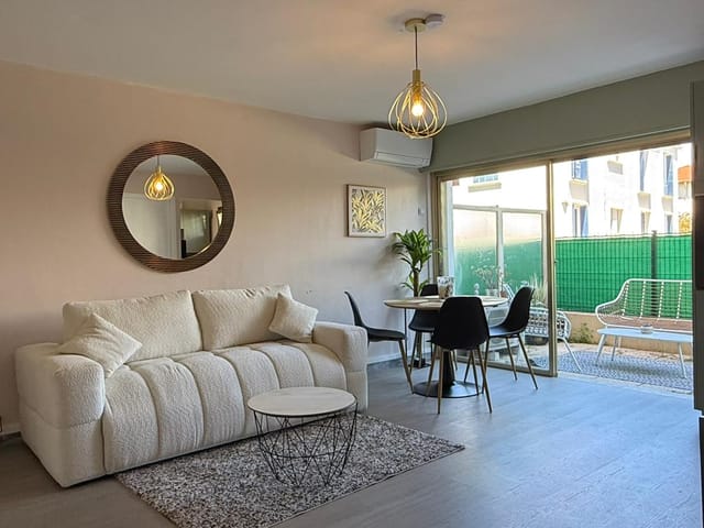 Appartement à vendre - 06800, Cagnes-Sur-Mer (Hippodrome), France, bkwrBd - Melsia