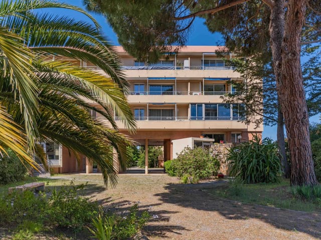 Apartment for sale - 83700, Saint-Raphael (Centre Ville), France, bo6030 - Melsia